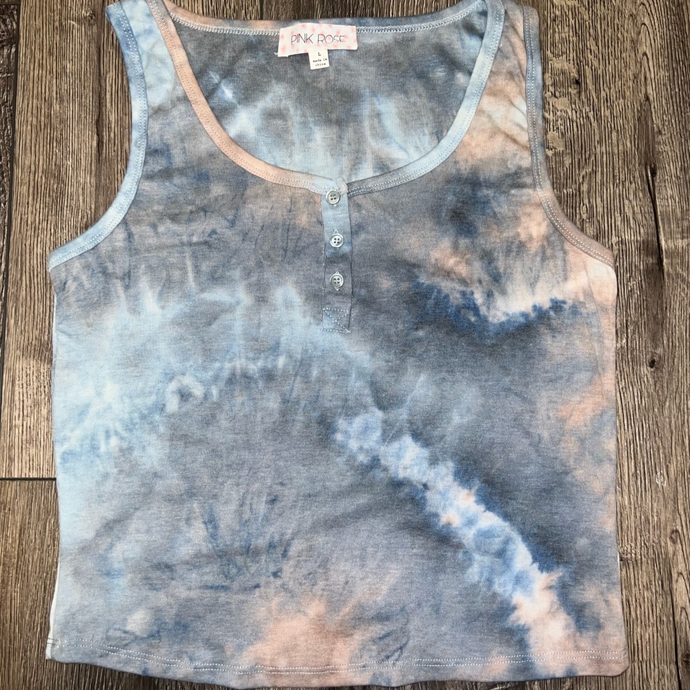 Women’s large tank top